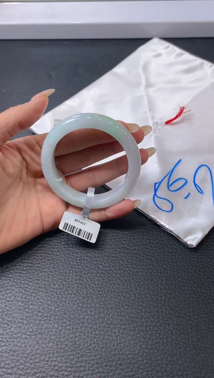 【闪购商品】翡翠手镯未镶嵌手镯