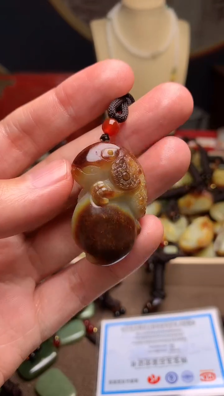 颈饰未镶嵌和田玉新疆料青海料清水和田玉吊坠