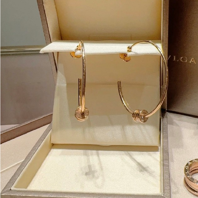 99新 BVLGARI/宝格丽 小花6珊 玫瑰金 Bzero1大号 弹簧耳环