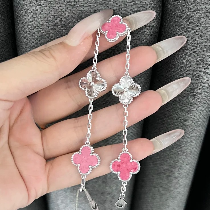 18K金镭射蔷薇辉石五花手链 RZ