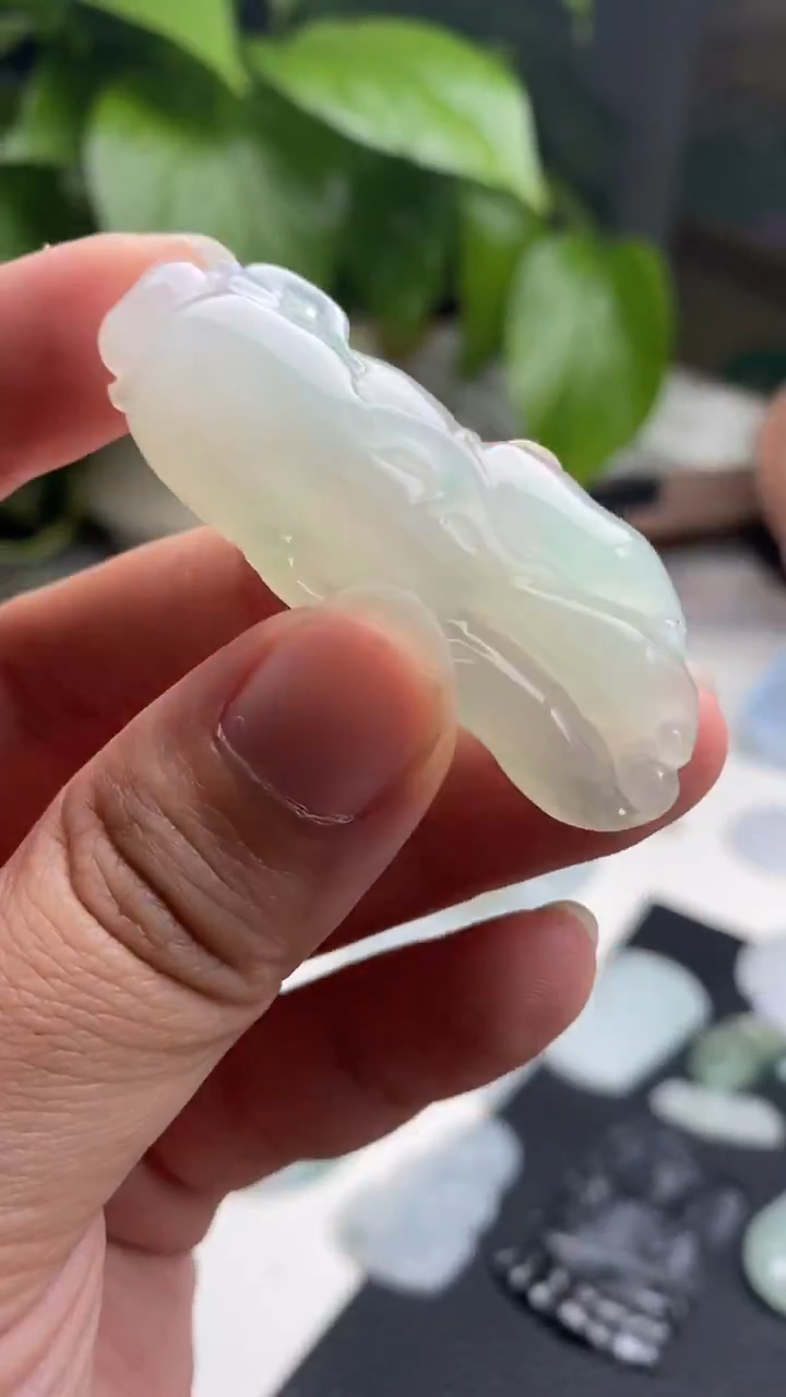 【闪购商品】翡翠挂件未镶嵌挂件