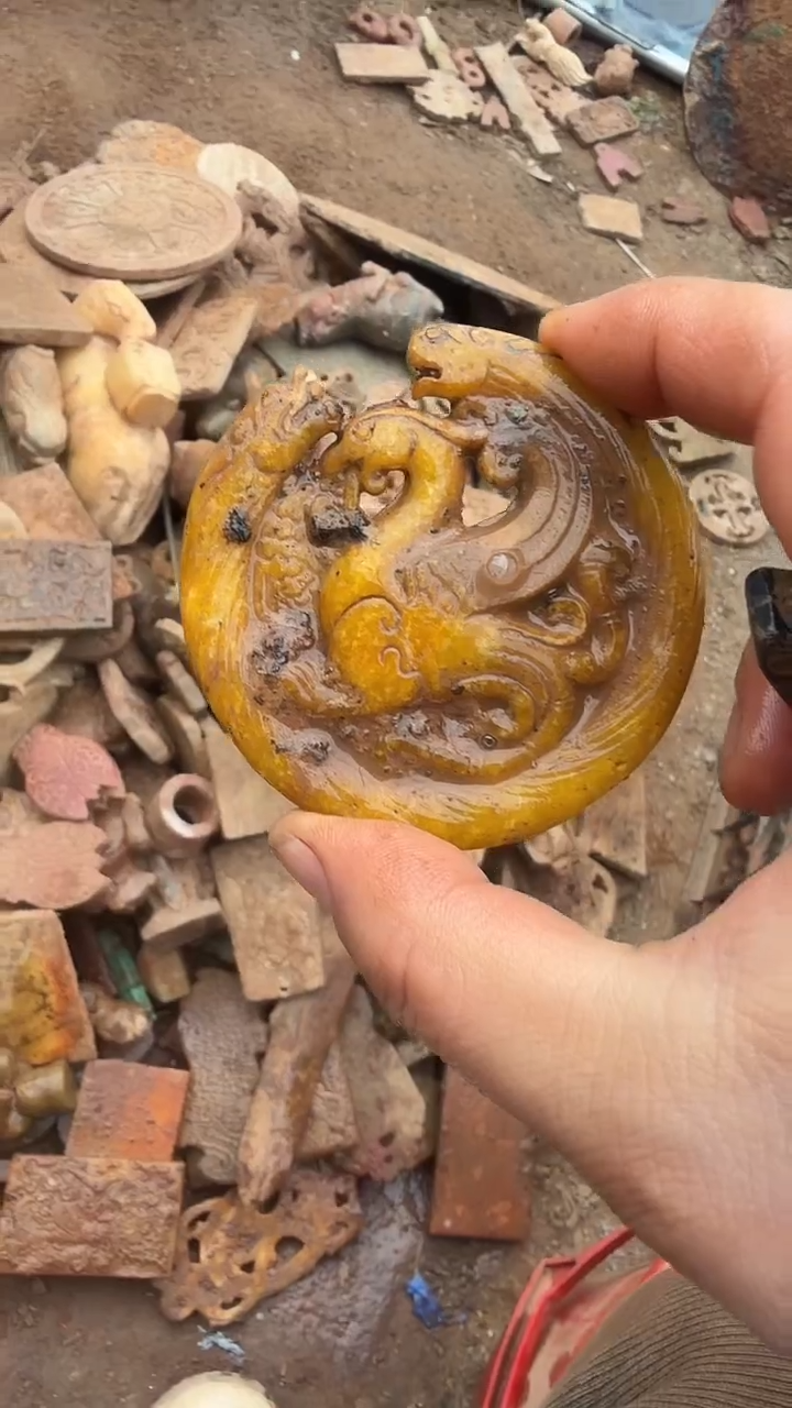 未镶嵌岫岩河磨玉（透闪石质玉）挂件梁岫岩河磨玉