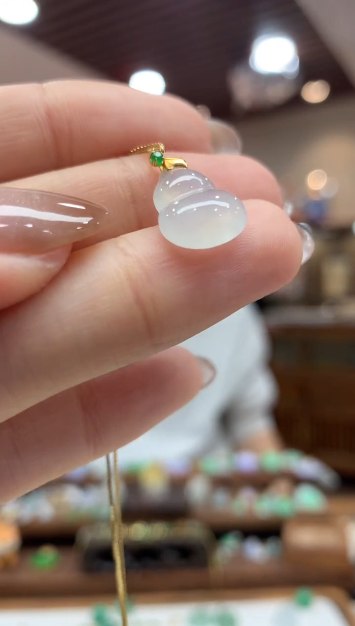 【闪购商品】翡翠吊坠(不含链)18K金镶嵌葫芦