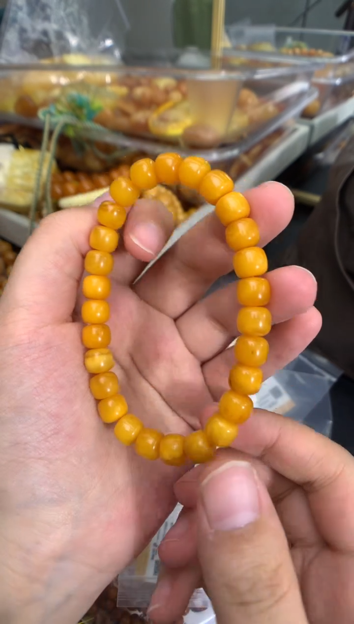 蜜蜡未镶嵌珠宝奇石118