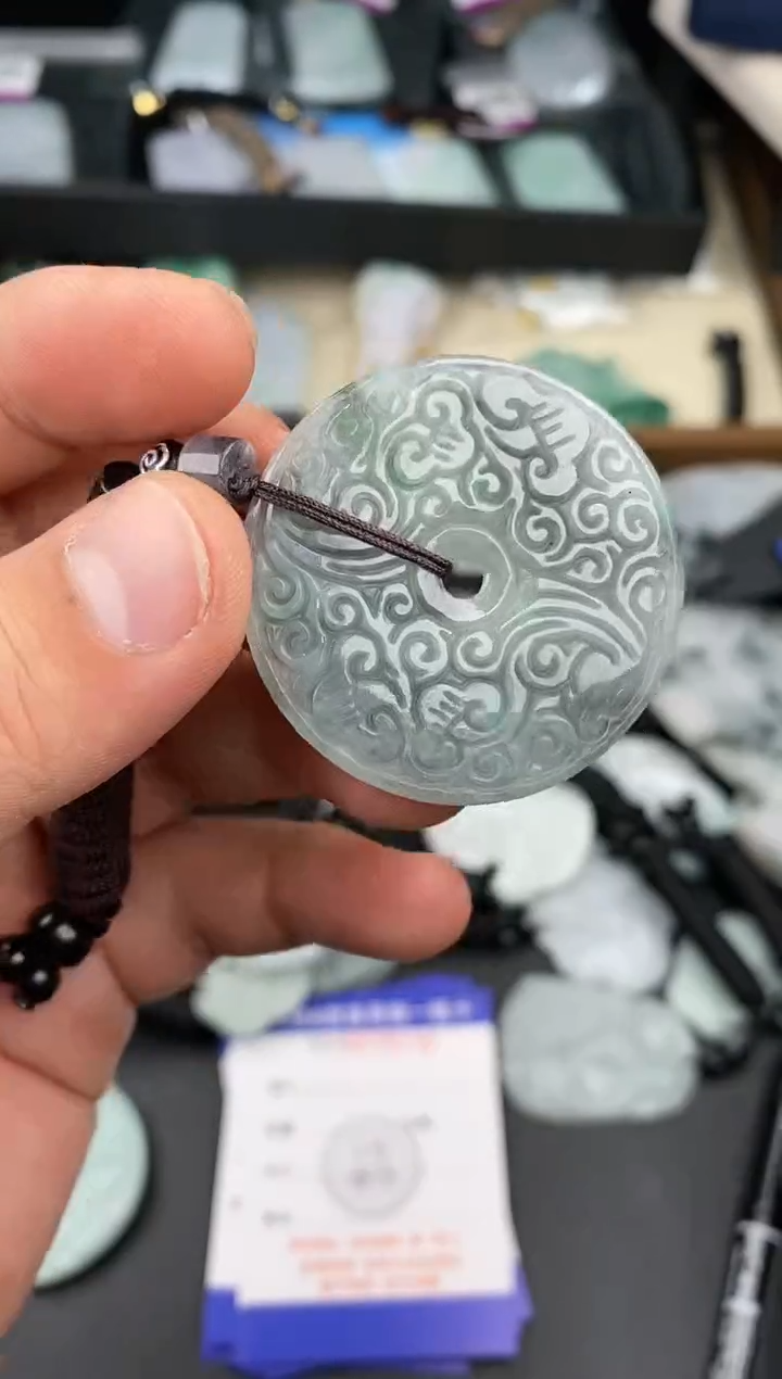 【闪购商品】翡翠颈饰未镶嵌  天然翡翠，一物一图