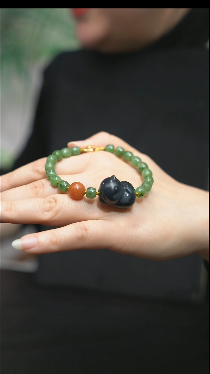 颈饰未镶嵌和田玉猫咪