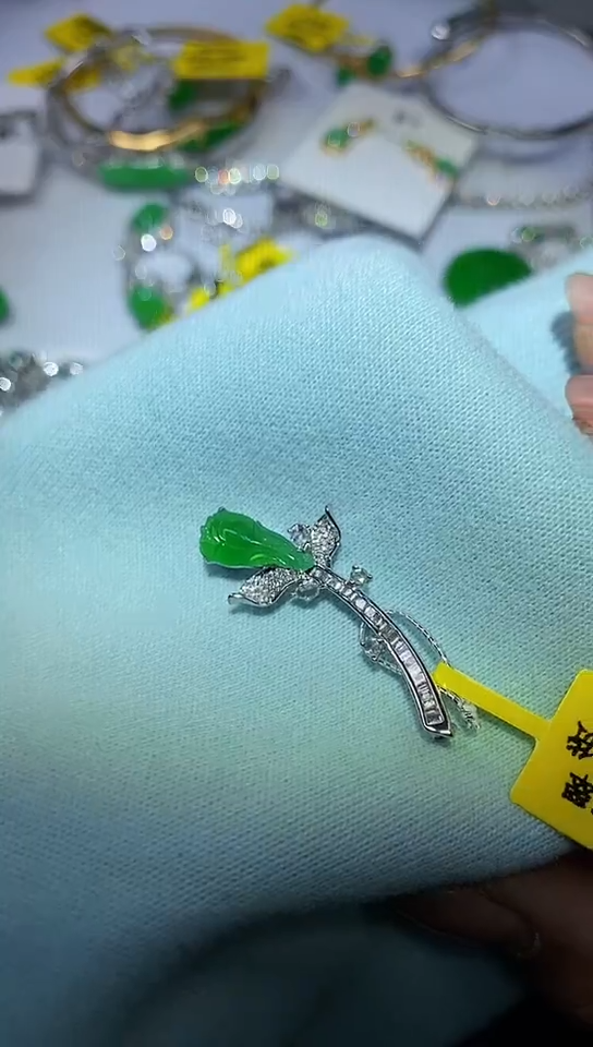 【闪购商品】翡翠颈饰18K金镶嵌18k金两用款