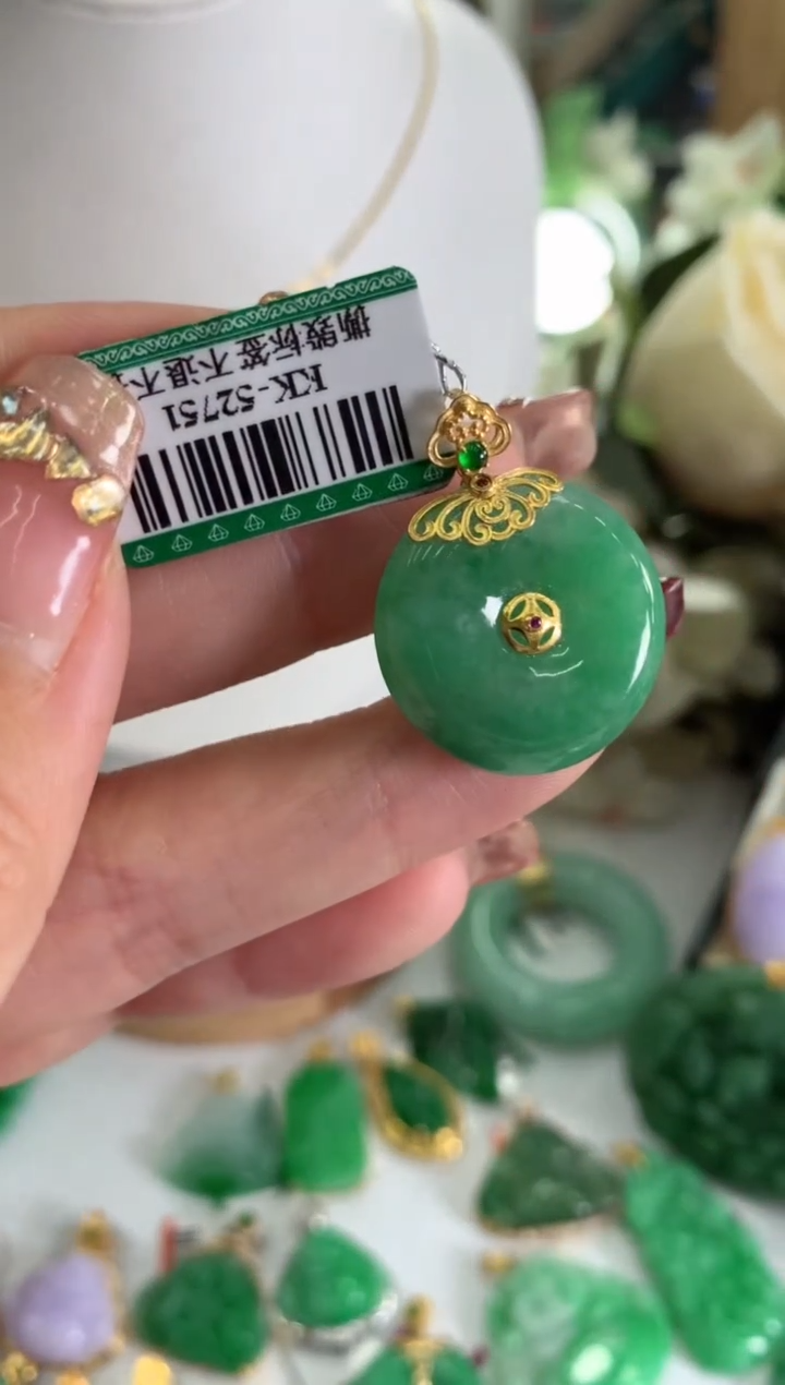 【闪购商品】翡翠吊坠(不含链)18K金镶嵌挂件