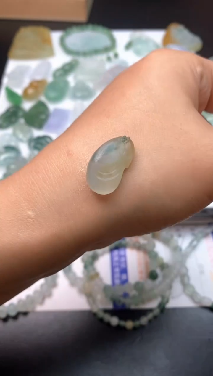 定制翡翠未镶嵌翡翠毛货发货发一个