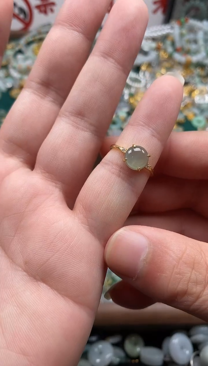 【闪购商品】翡翠颈饰未镶嵌哥哥