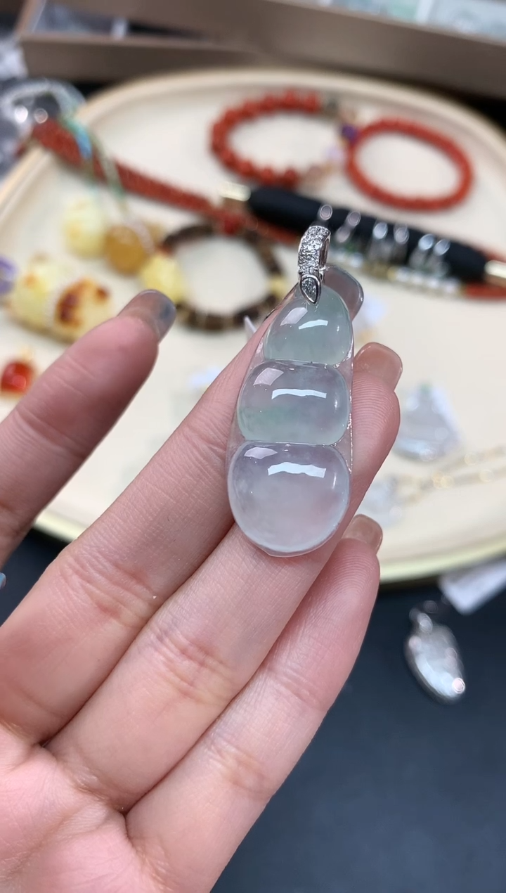 【闪购商品】翡翠吊坠(不含链)18K金镶嵌吊坠A162|9800