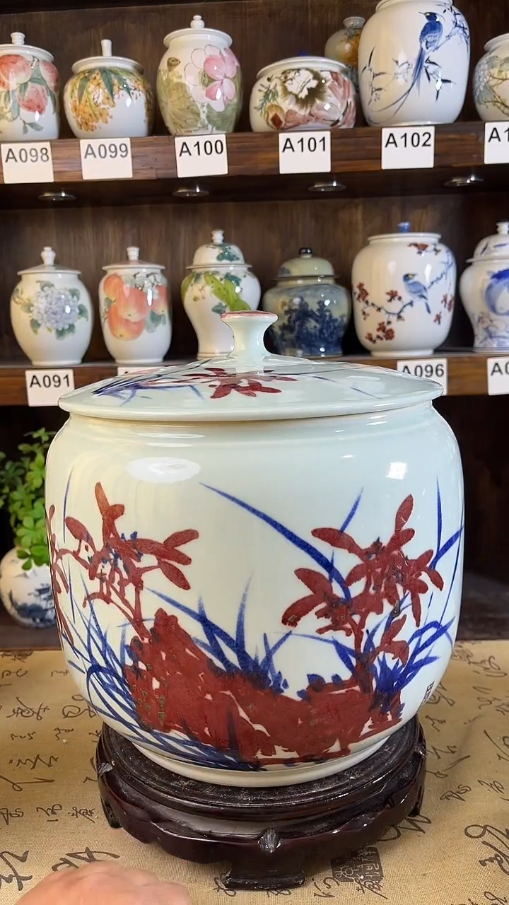 纯手工手绘兰草原矿釉里红储物罐（微瑕