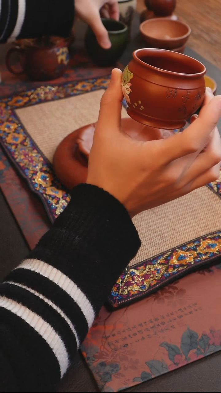 茶杯紫砂见素 紫砂 莲花水缸杯