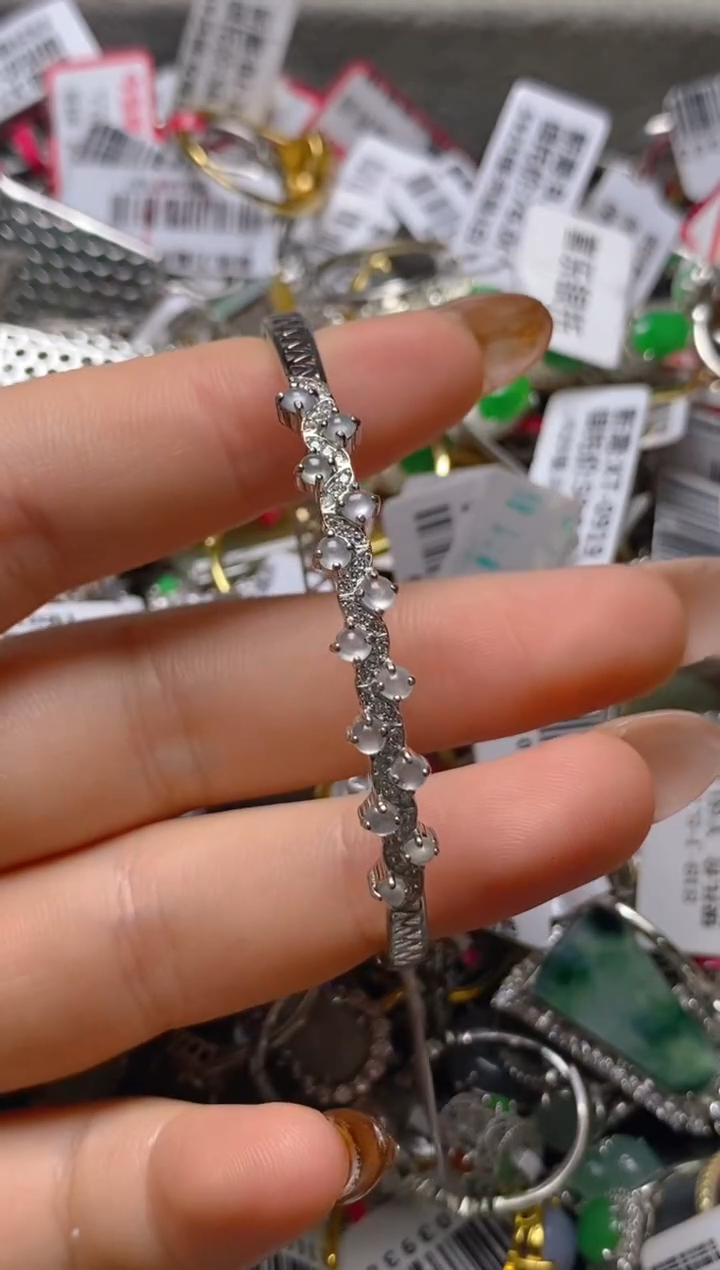 银S925镶嵌戒指翡翠百内无证书