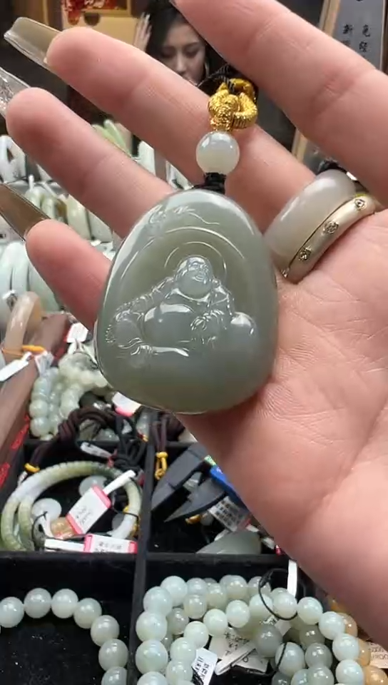 【闪购商品】和田玉吊坠(赠链)未镶嵌且末料青白玉佛公吊坠26.4克