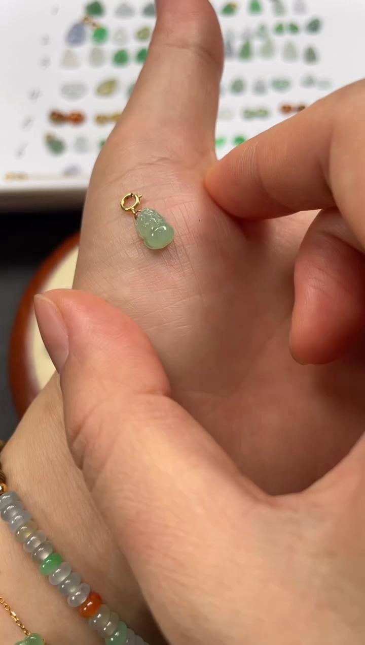 吊坠(不含链)18K金镶嵌翡翠一个JK131