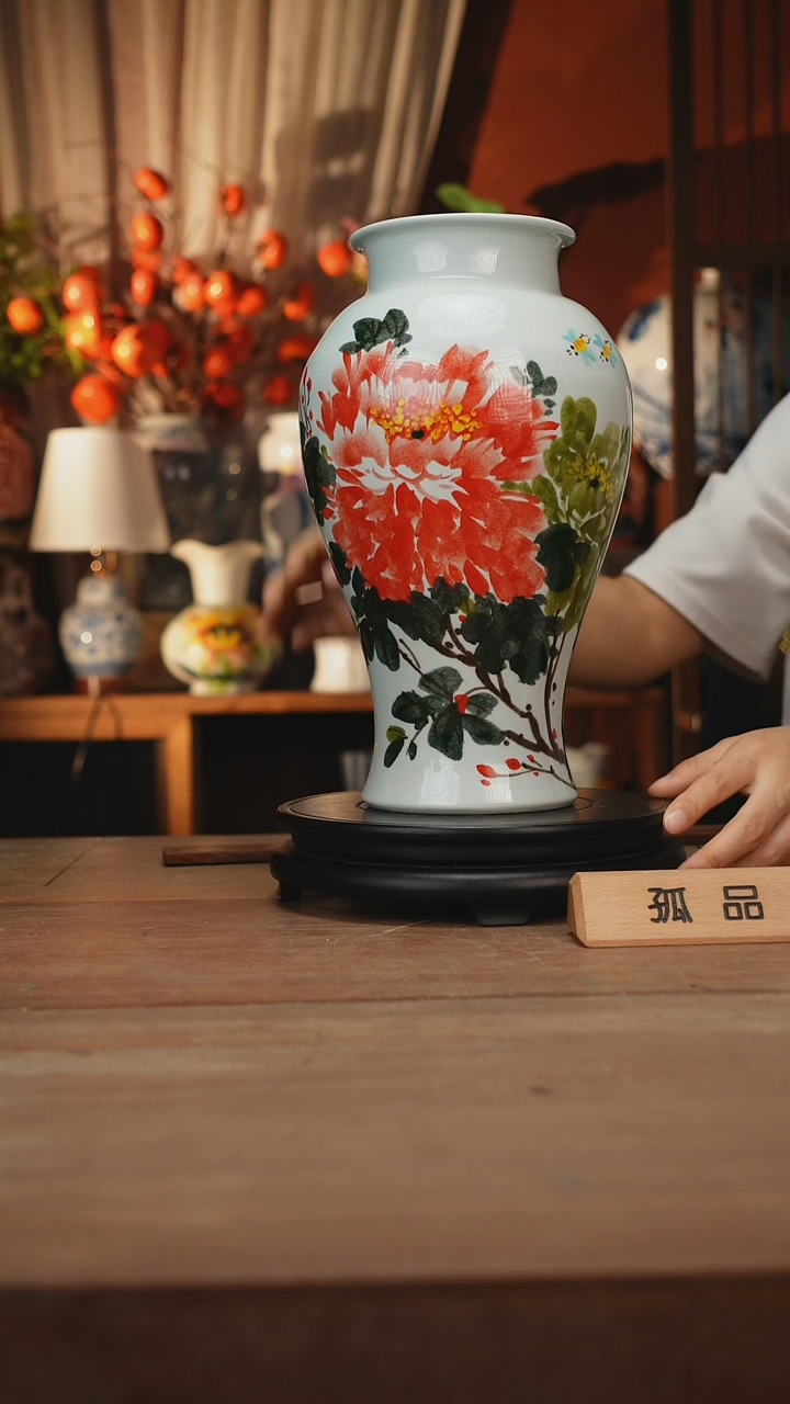 瓶 景德镇设计师釉下手绘陶瓷花瓶（高度30，口径11）