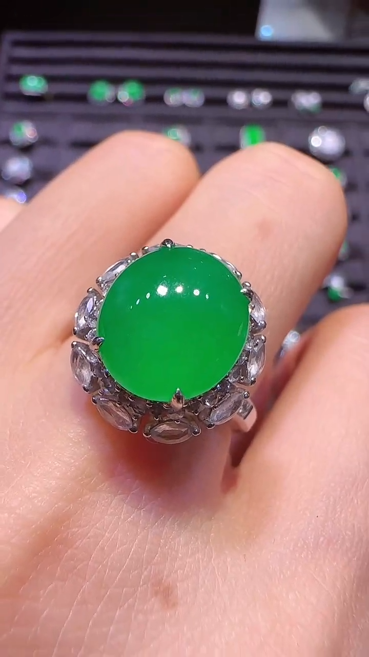 【闪购商品】翡翠戒指18K金镶嵌戒指