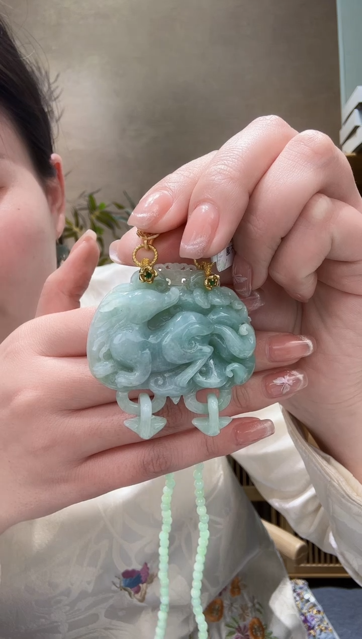 【闪购商品】翡翠颈饰未镶嵌吊坠