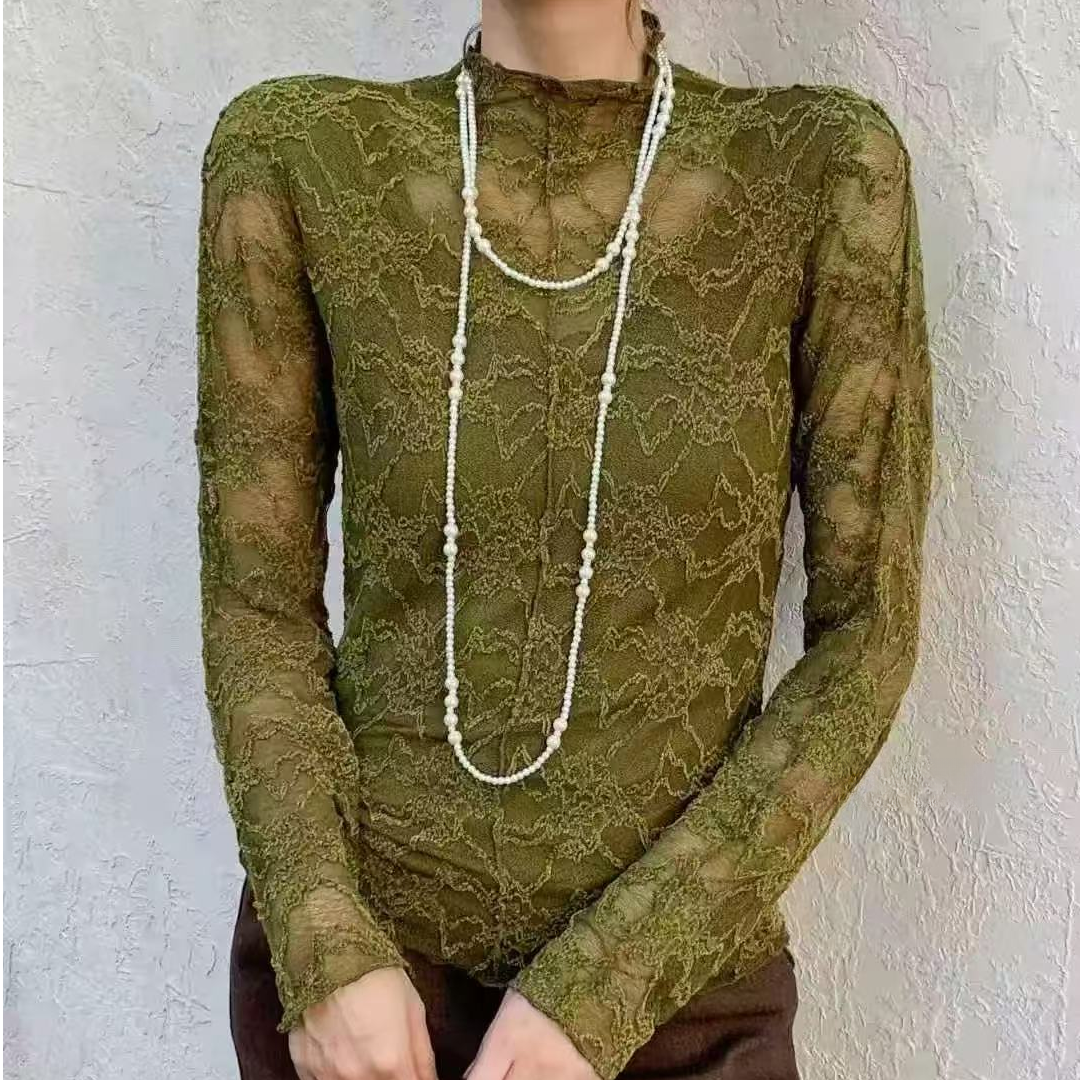 蕾丝钩花独特洋气打底上衣