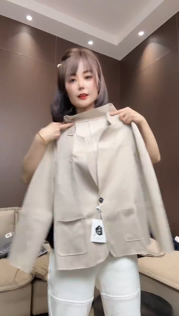 米色空气棉西服XL码