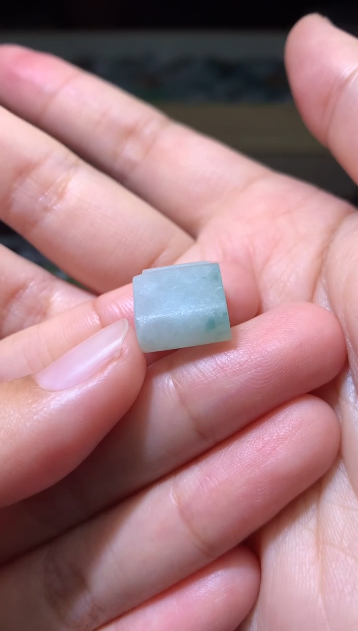 【闪购商品】定制翡翠未镶嵌毛货