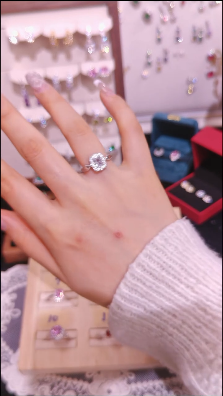 合金无银色戒指 