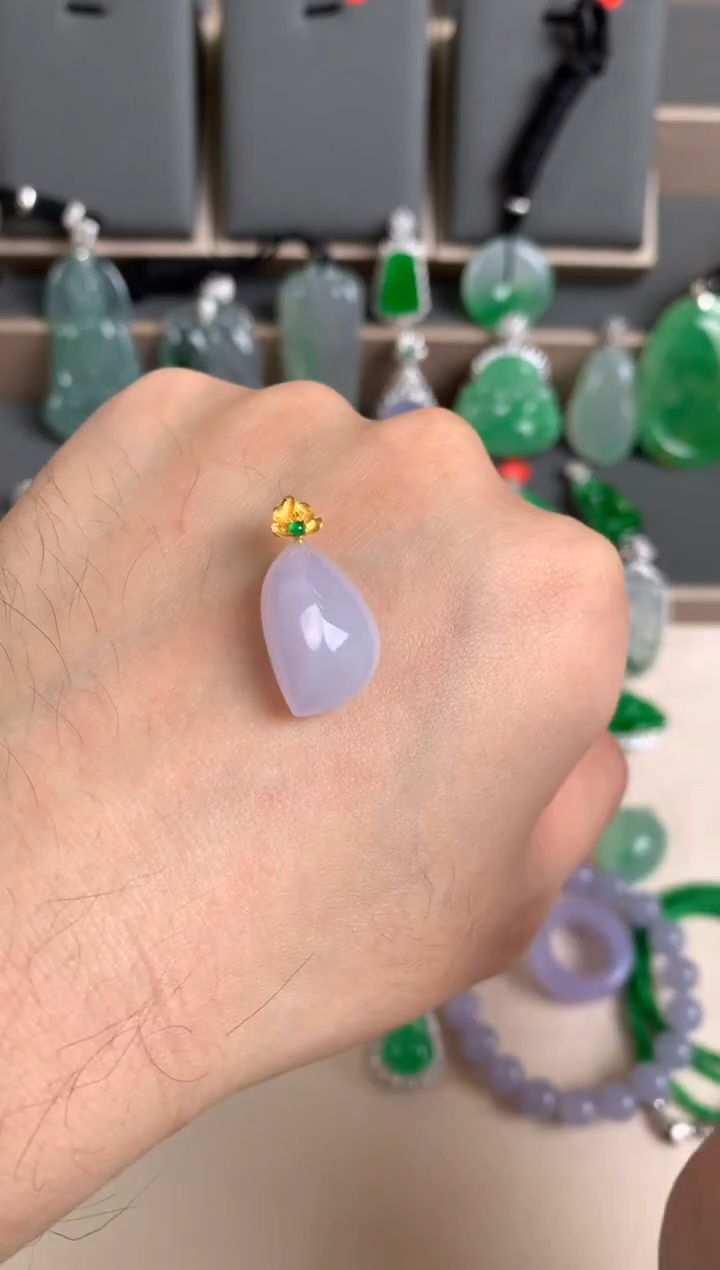 颈饰18K金镶嵌翡翠翡翠