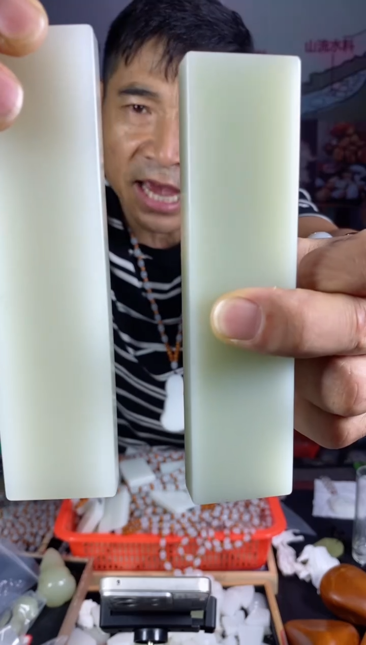 天然玉石未镶嵌颈饰