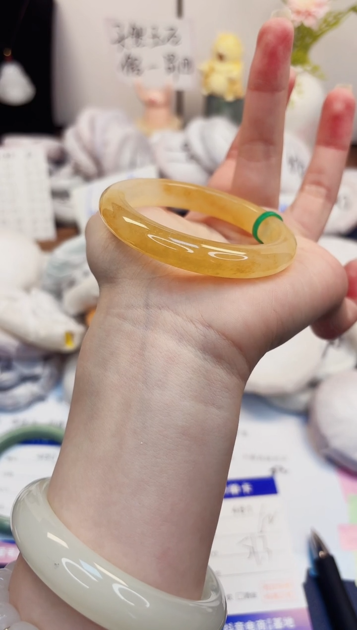 【闪购商品】石英质玉手镯未镶嵌481-财气镯-圈口51