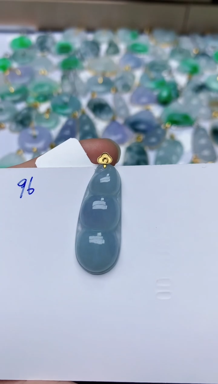 【闪购商品】翡翠颈饰18K金镶嵌天然翡翠A货   