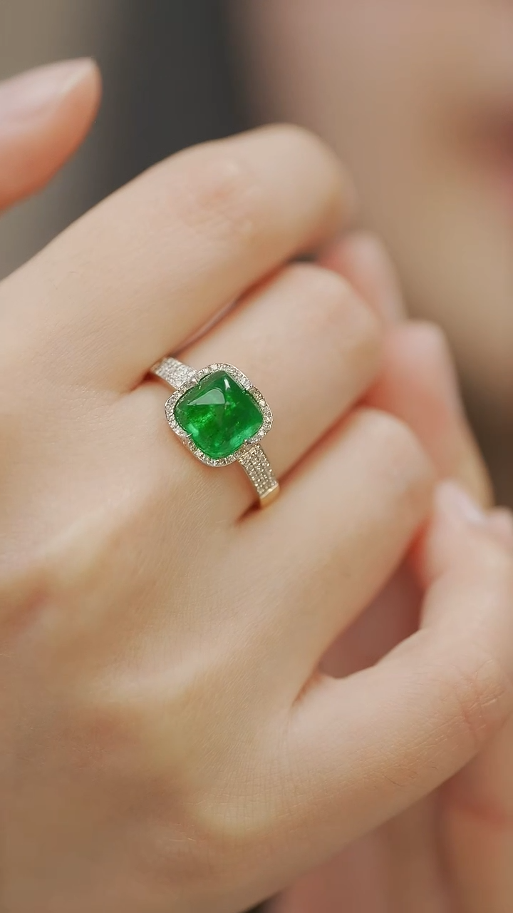 【闪购商品】祖母绿戒指18K金镶嵌2.88ct