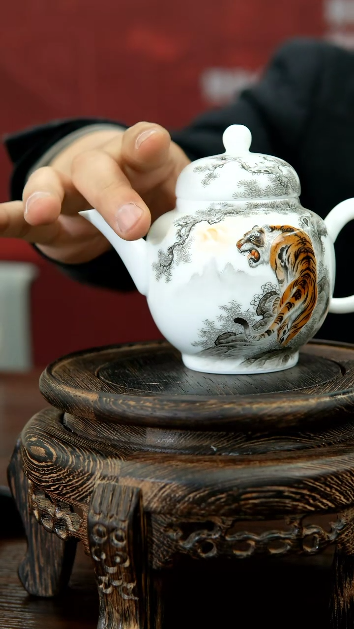 【闪购商品】023函夏非遗周晓辉老虎壶
