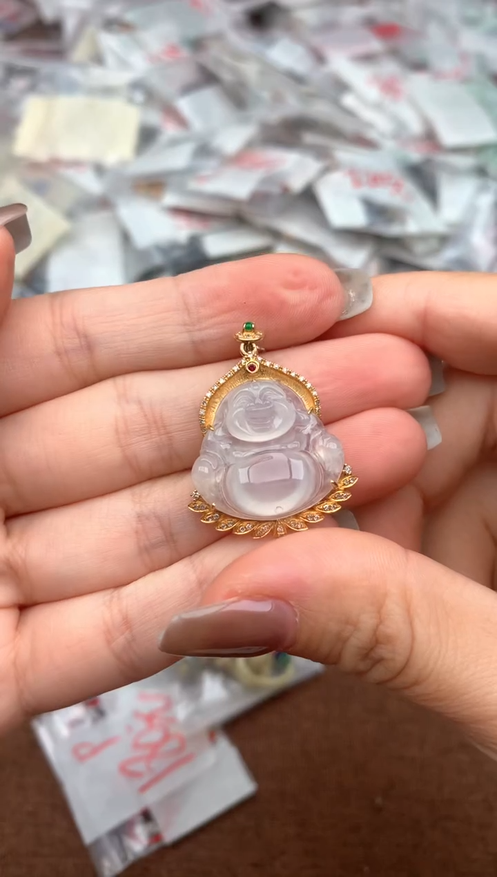 18K金镶嵌挂件翡翠—