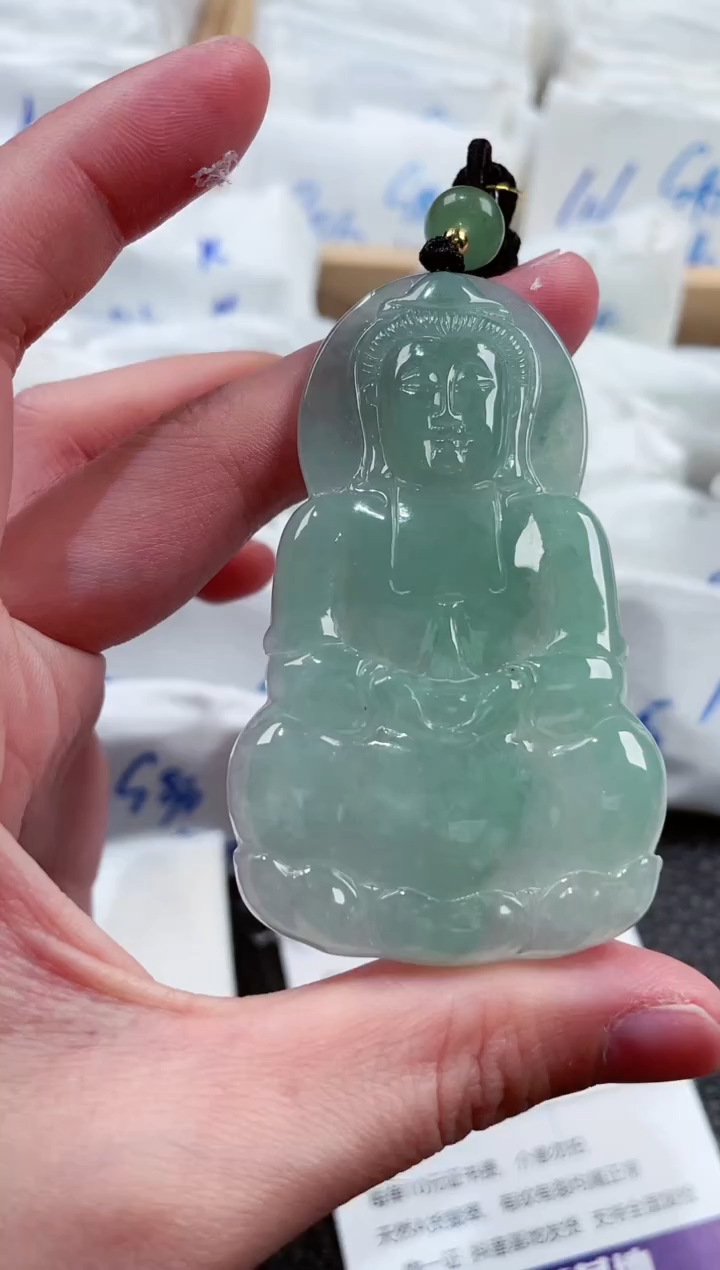 【闪购商品】翡翠颈饰未镶嵌00001092