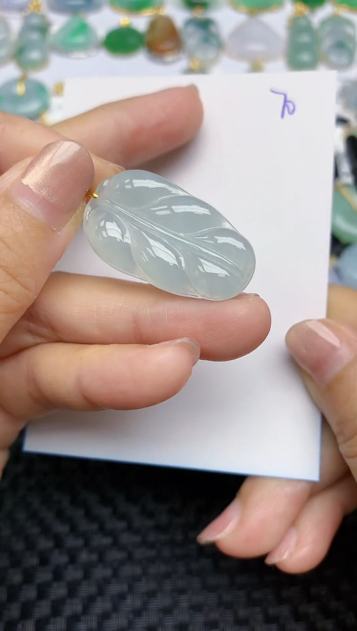 【闪购商品】翡翠颈饰18K金镶嵌天然A货翡翠 70