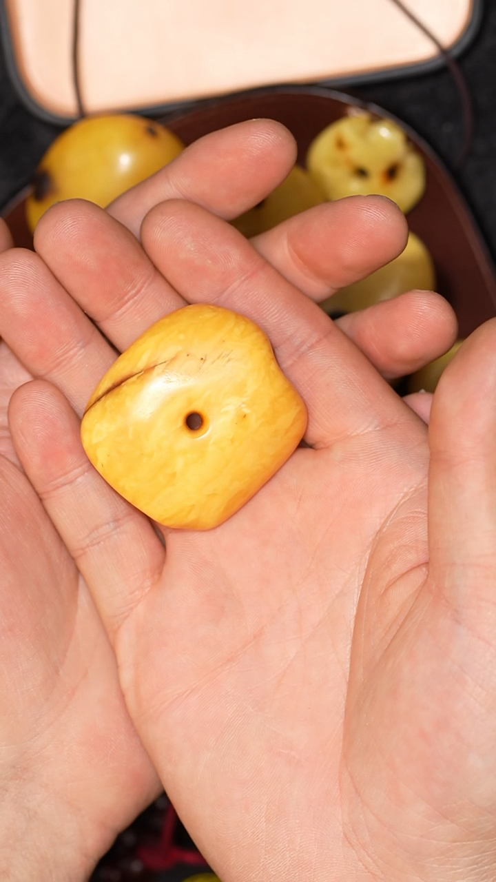 【闪购商品】蜜蜡颈饰未镶嵌冲赛康胡子哥，DIY一126