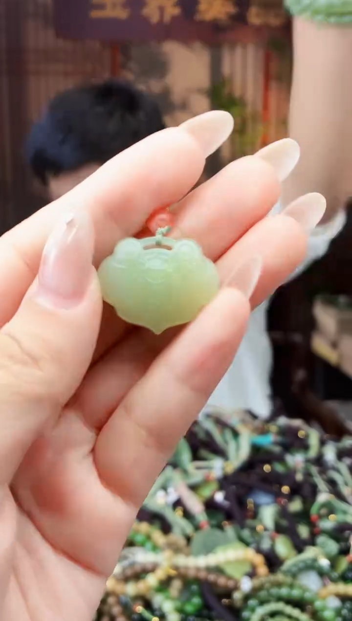 颈饰未镶嵌和田玉多样性发货拍一发一