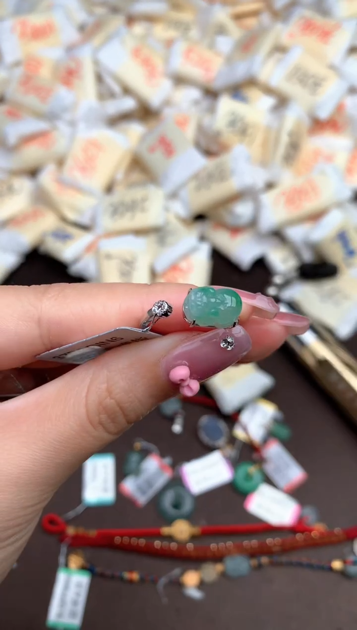 【闪购商品】翡翠挂件银S925镶嵌— 