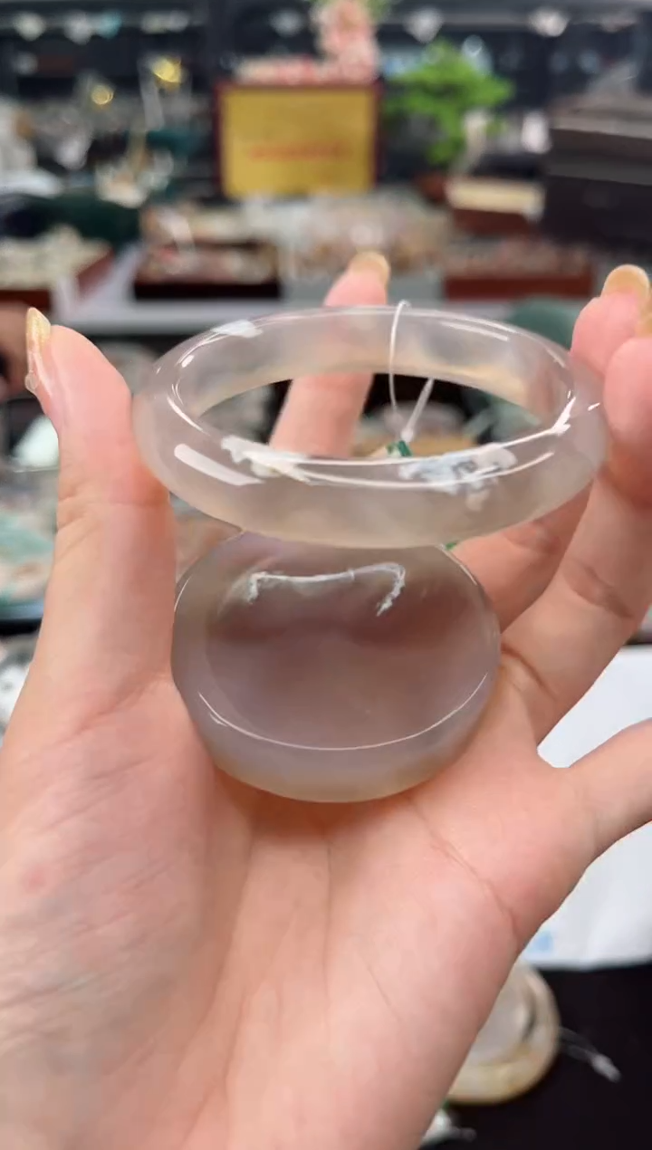 【闪购商品】石英质玉手镯未镶嵌53圈口（赠品镯心）3660187