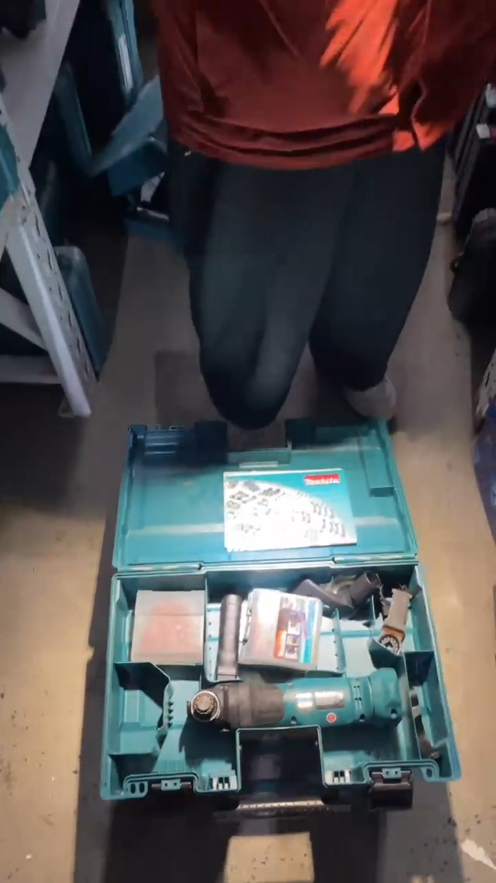 牧田DTM51ZX11充电式多功能切割打磨机（18V 裸机）