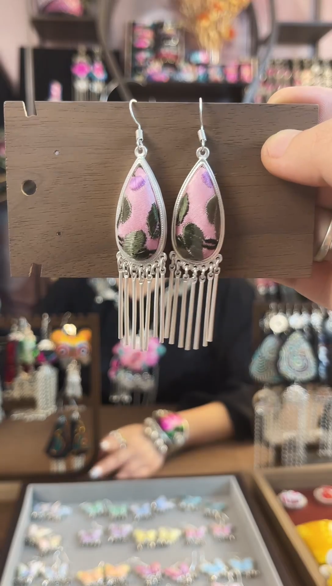 织绣迷***心民族风手工非遗老绣饰品533