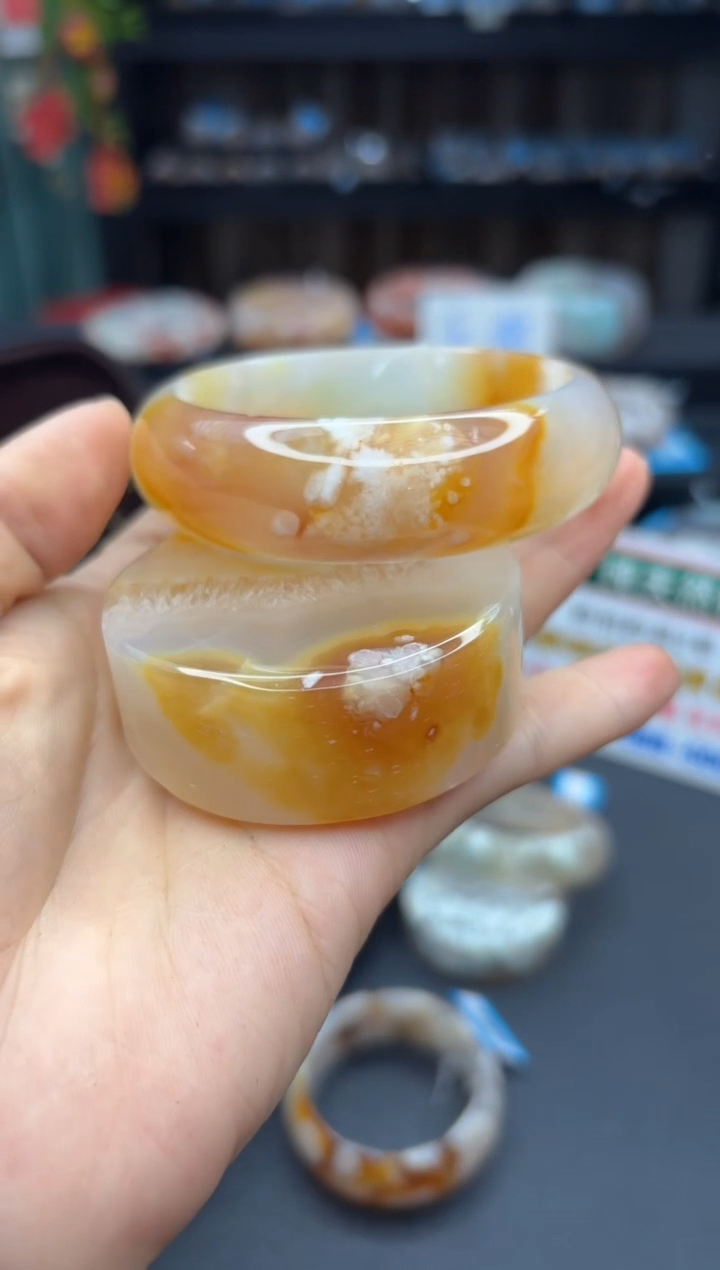 【闪购商品】石英质玉手镯未镶嵌2083（58圈赠送镯心）