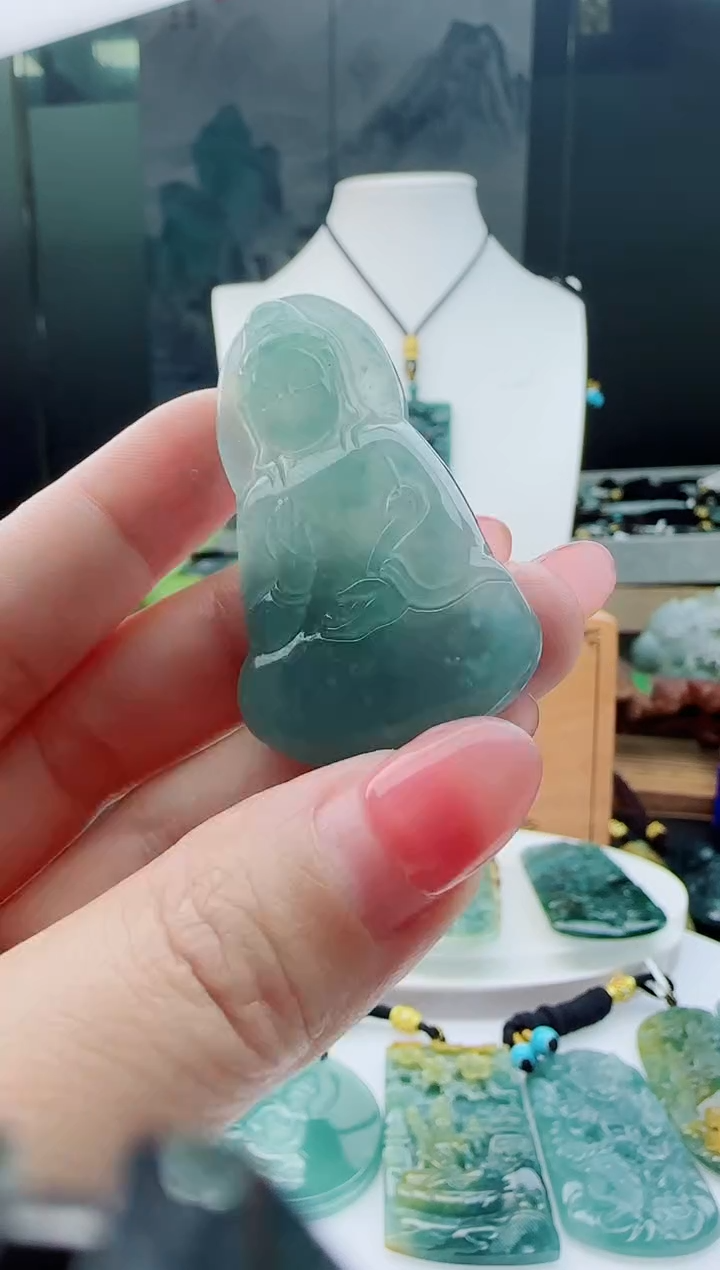 【闪购商品】翡翠颈饰未镶嵌多样性随机一件发货