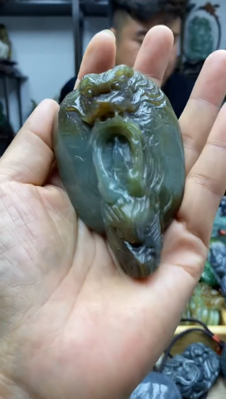 和田玉未镶嵌把件1