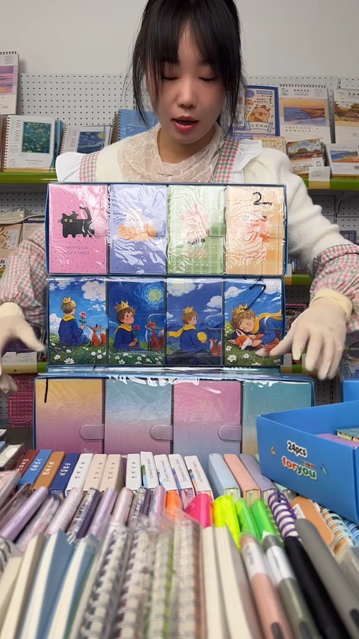 c***猫A8   搭扣胶套本  8本 