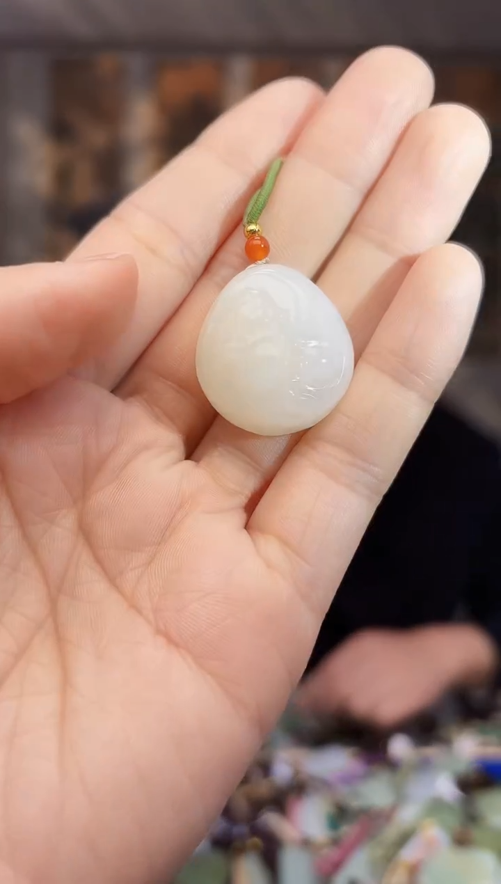 【闪购商品】和田玉挂件未镶嵌拍一发一