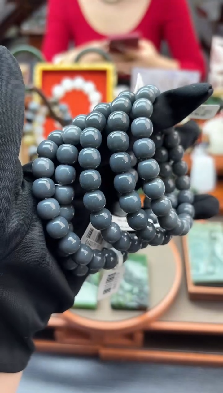 未镶嵌手串和田玉董小姐推荐 多样性发货 拍一发一qh10