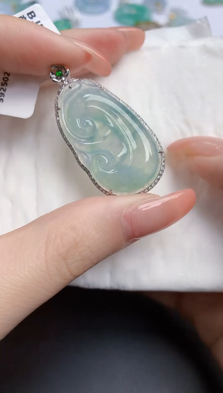 【闪购商品】翡翠颈饰18K金镶嵌天然缅甸翡翠A货