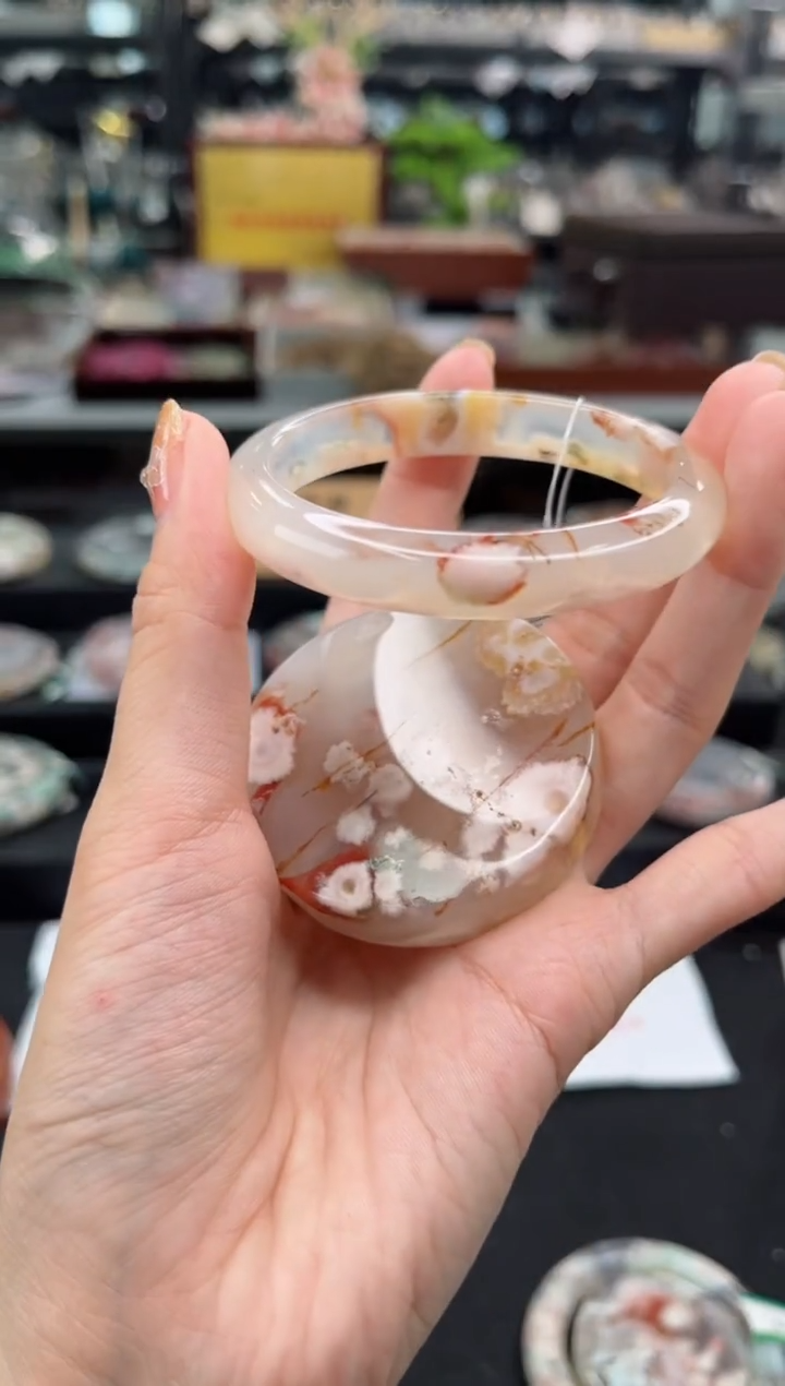 【闪购商品】石英质玉手镯未镶嵌55圈口（赠品镯心）S907435